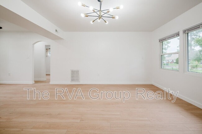 Building Photo - 5408 Westbourne Dr