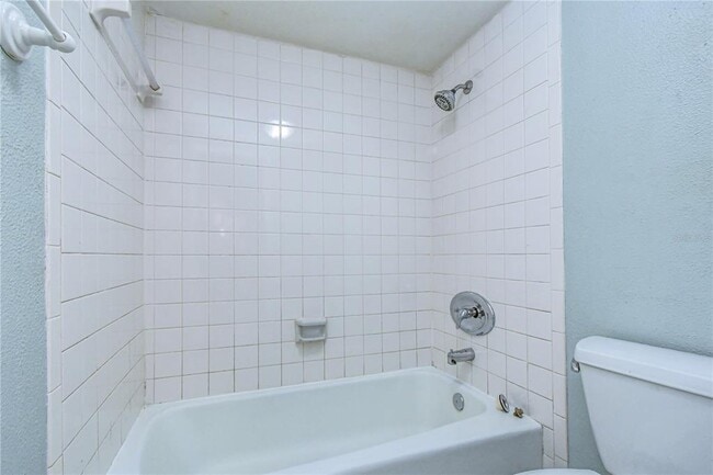 Building Photo - 230 Cypress Pl
