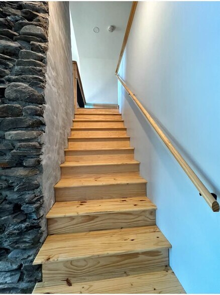 Building Photo - 224 Townsend Harbor Rd