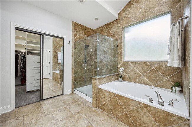 Building Photo - 4725 Snake Eagle Cove