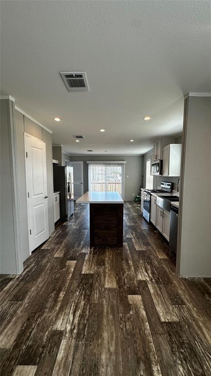 Building Photo - 136 Caliza Dr