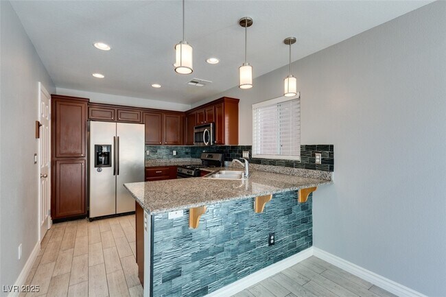 Building Photo - 5660 N Balsam St