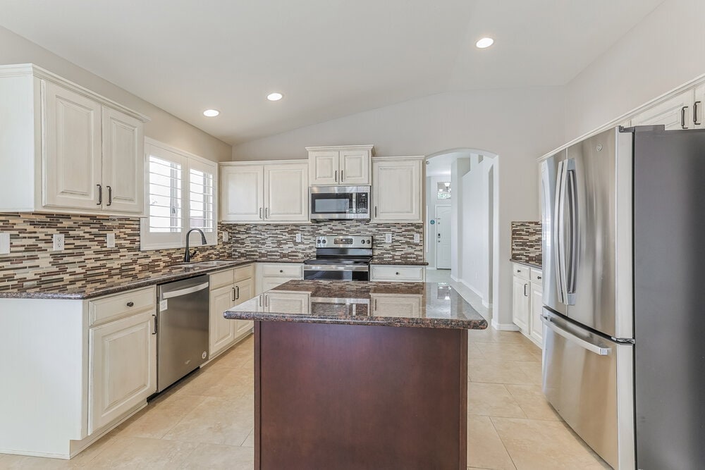 Building Photo - 33554 N Cobble Stone Dr