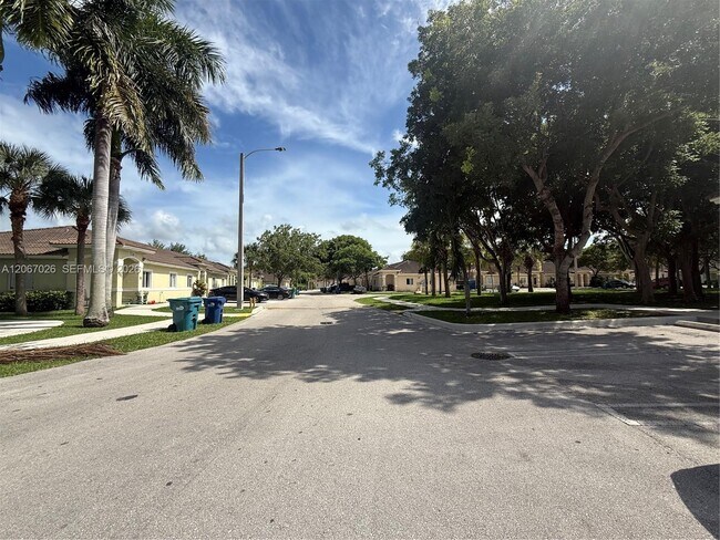 Building Photo - 13240 Old Biscayne Dr