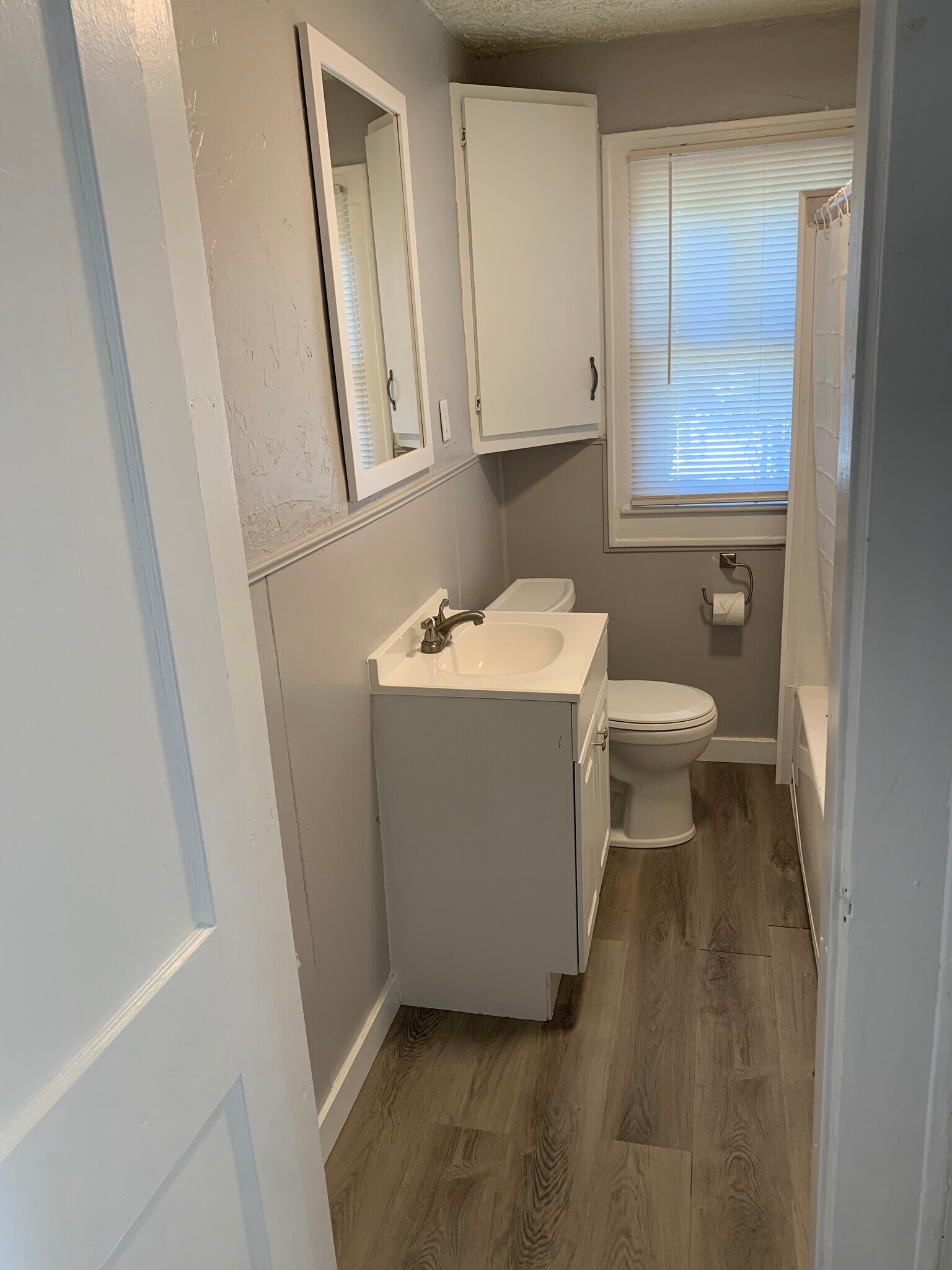 Building Photo - 813 N Bancroft St