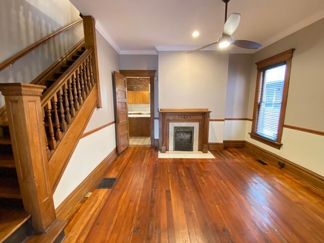 Building Photo - Wilber Ave 303-305 &amp; 863 Henry NCR