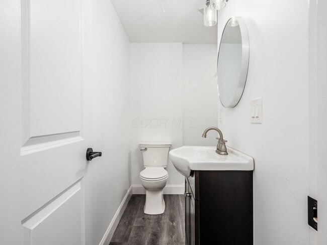 Building Photo - 3531 Sunset Dr