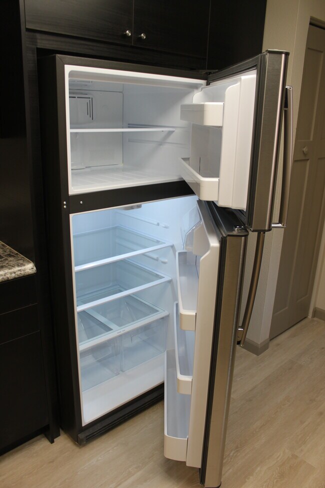 Refrigerator - 1109 5th Ave S