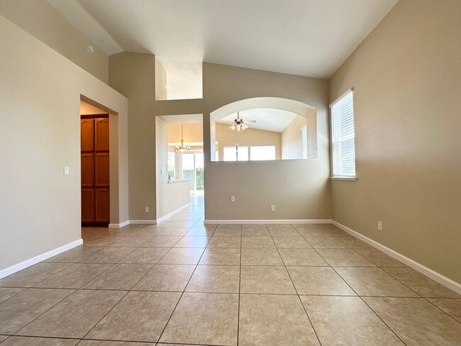 Building Photo - Beautifully Updated 3-Bedroom, 2-Bath Home...