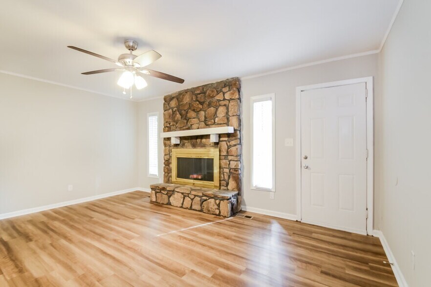 Building Photo - 108 Von Dale Dr