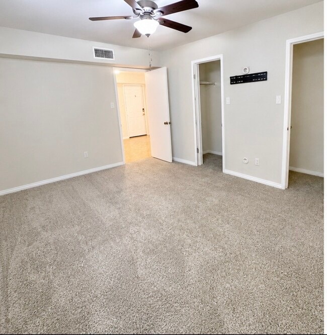 Building Photo - 4633 Wild Indigo St
