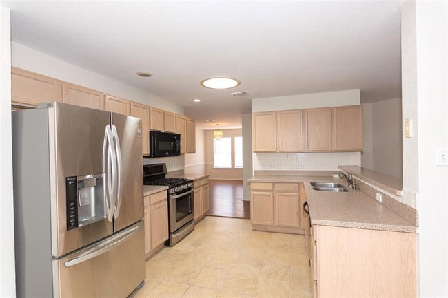 Building Photo - 2321 Friarcreek Loop