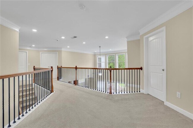 Building Photo - 4425 Holton Ave