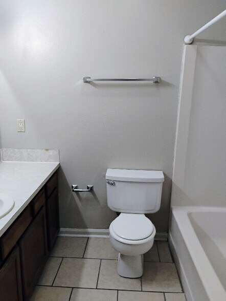 Building Photo - 1644 Lake Calais Ct