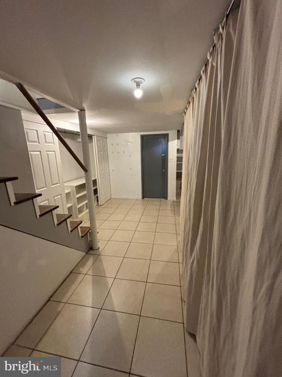 Building Photo - 1911 72nd Ave