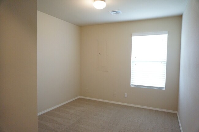 Building Photo - RSI 3508 - 3510G (EM*)