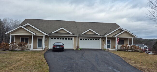 Primary Photo - 61 Laconia Rd