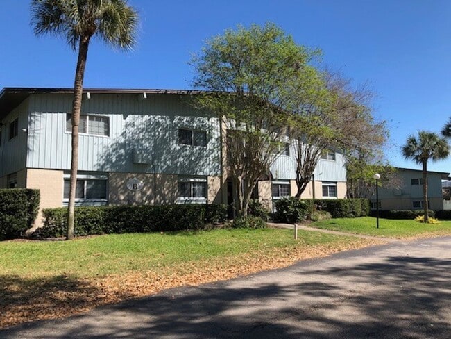 Primary Photo - 2 Bed 1 Bath Condo | Pet Friendly | Washer...