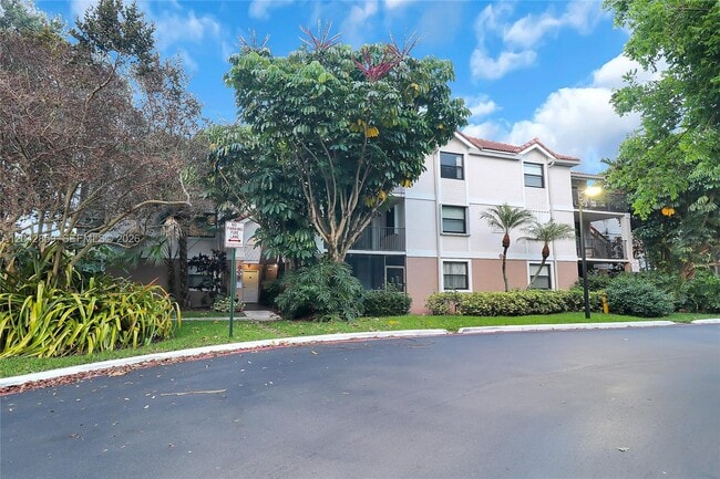 Building Photo - 10111 W Sunrise Blvd