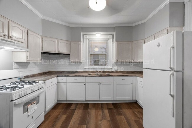 Building Photo - 2420 Shirley Ave