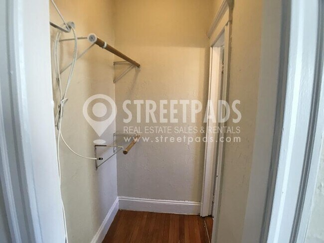 Building Photo - 1 bedroom in Boston MA 02215