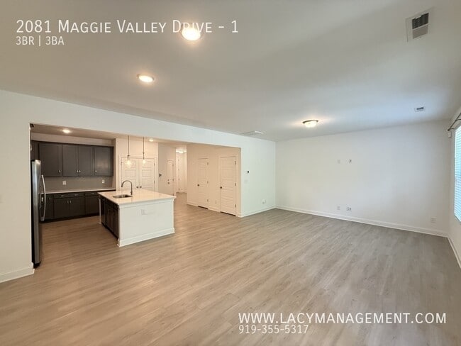 Building Photo - 2081 Maggie Vly Dr