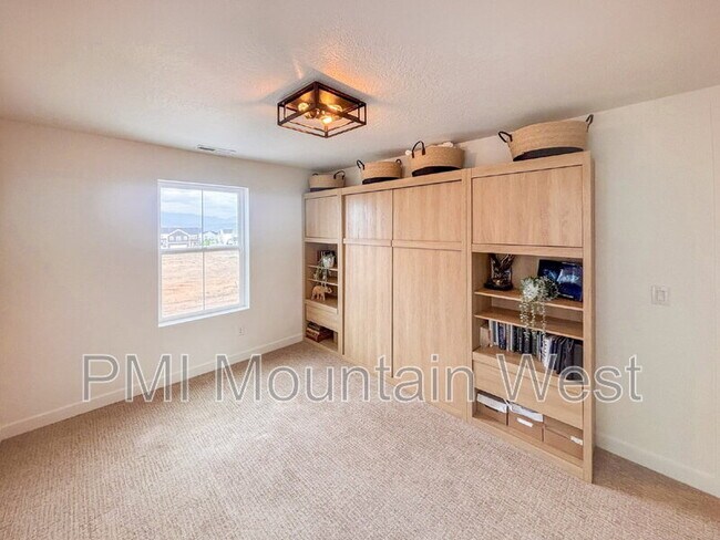 Building Photo - 11682 S Bingham Rim Rd