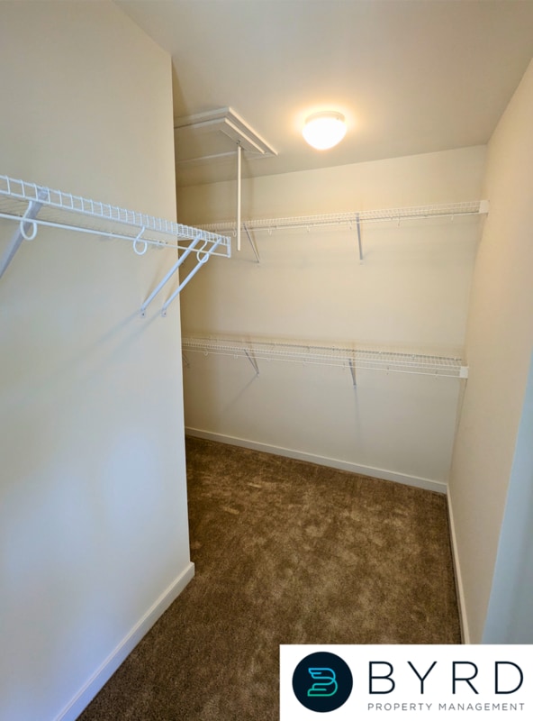 Building Photo - 18629 Palisades Rdg