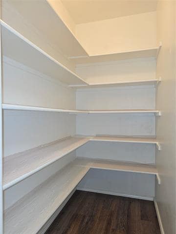 Building Photo - 1600 Wickham Dr