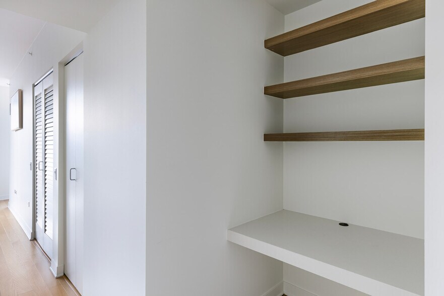 Building Photo - 340 E North Water St