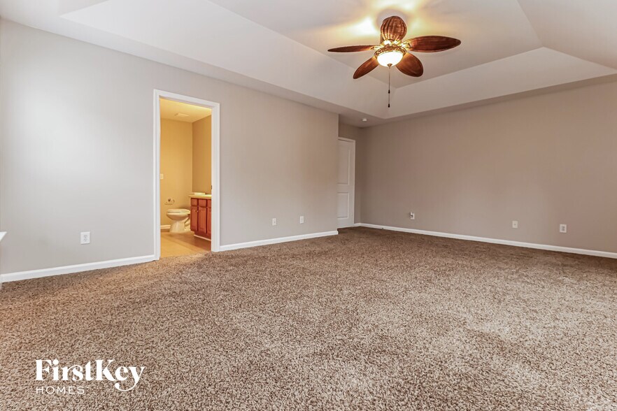 Building Photo - 140 Graduate Ln