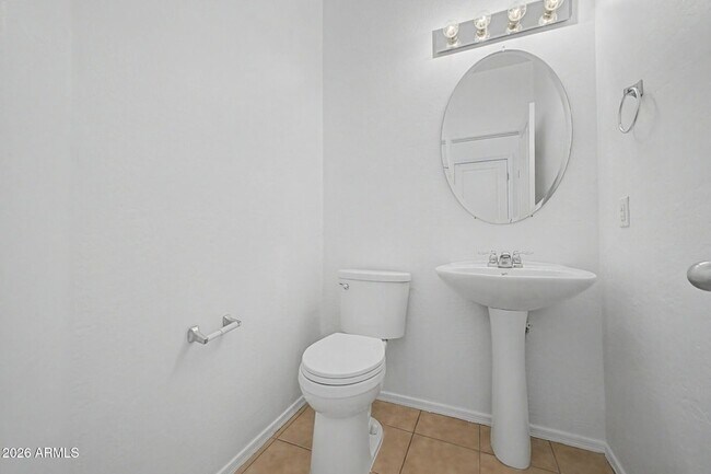 Building Photo - 8777 W Dahlia Dr