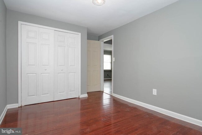 Building Photo - 204 Winters Ln