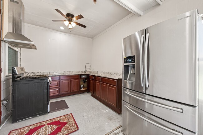 Building Photo - 3002 Overbrook Meadow Ln