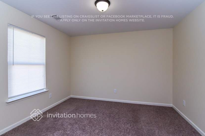 Building Photo - 4172 Oak Field Dr