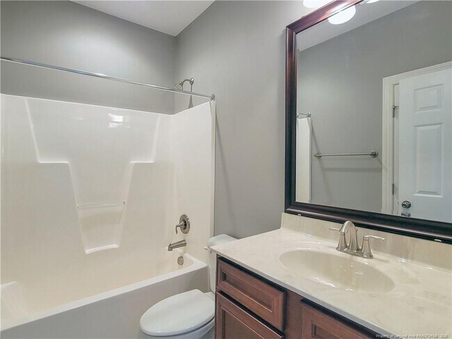 Building Photo - 414 Banagher Ln