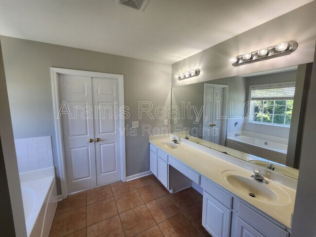 Building Photo - 1110 Cruce Lake Ct
