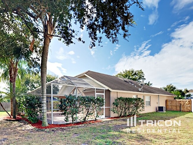 Building Photo - 8821 Key W Cir