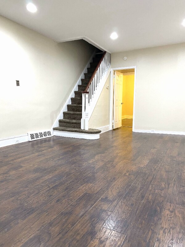 Building Photo - 5527 N Palethorp St