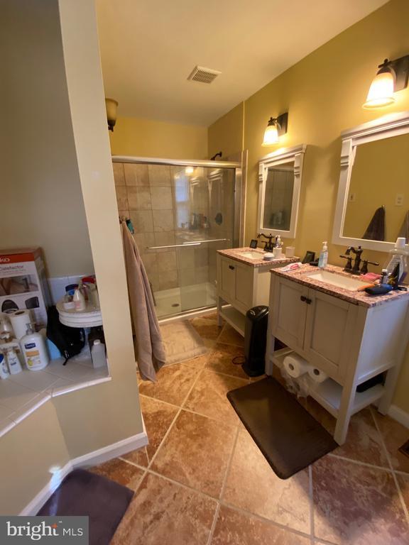 Building Photo - 8421 Impalla Dr