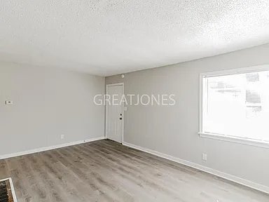 Building Photo - 6621 Seminole Dr