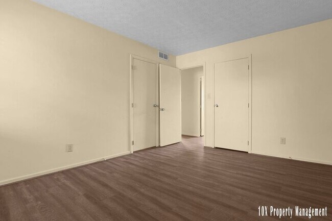 Building Photo - 1954-1956 Briceton Dr