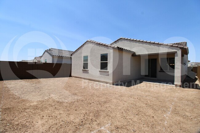Building Photo - 8805 W Windsor Blvd