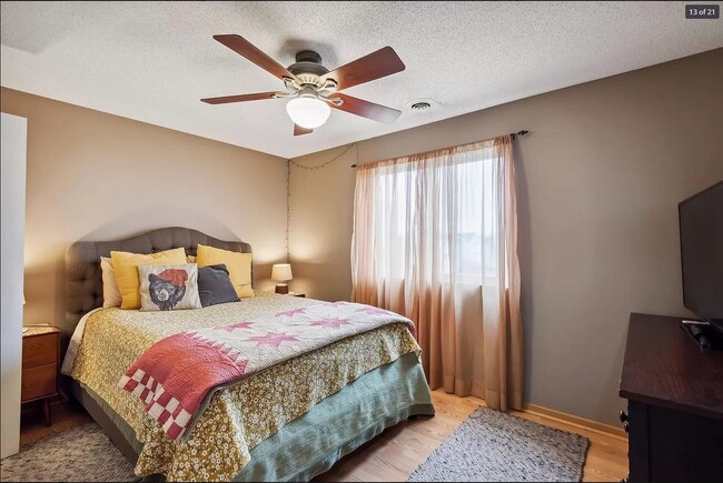 Building Photo - 13081 Crimson Clover Ln