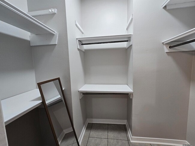 Building Photo - 225 Ocean Dr