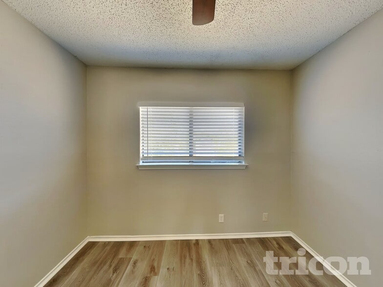 Building Photo - 7715 Skyline Ridge Dr