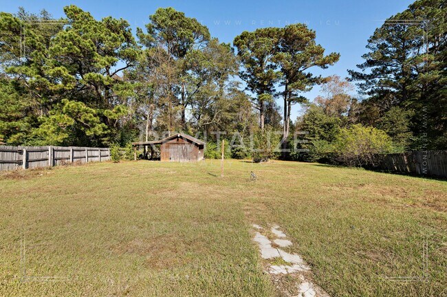 Building Photo - Charming 3-Bed 2-Bath Brick Home in West Mobile