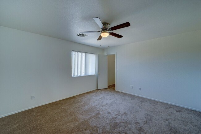 Building Photo - AVAILABLE NOW!!! Oversized Bedrooms in Johnson Ranch