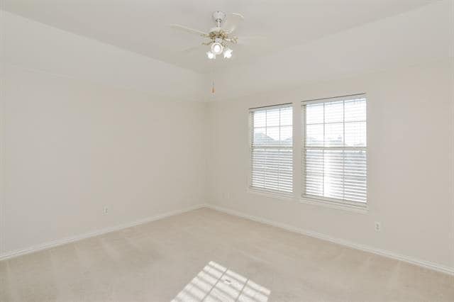Building Photo - 8512 Mesa Verde Dr