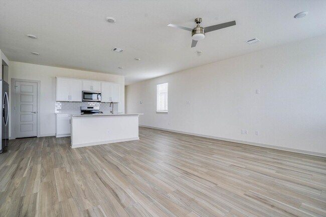 Building Photo - 428 Millbrook Blvd